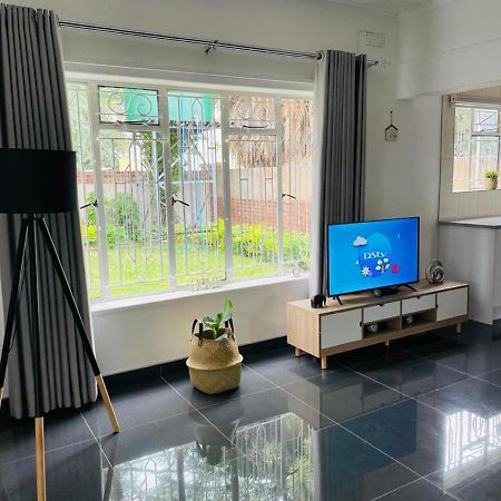 Remarkable 2-Bed House In 布拉瓦约 外观 照片